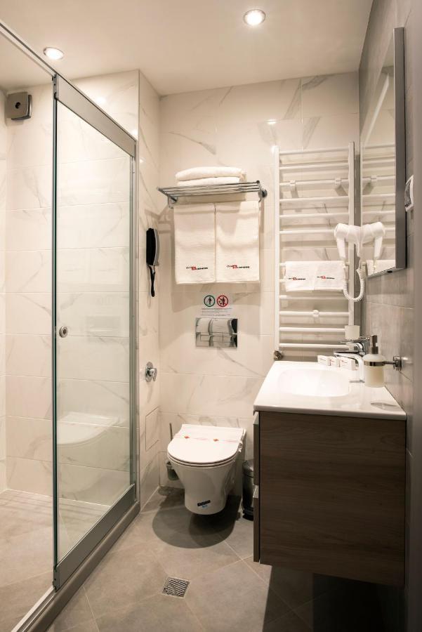 Family Hotel Business Club Шумен Экстерьер фото