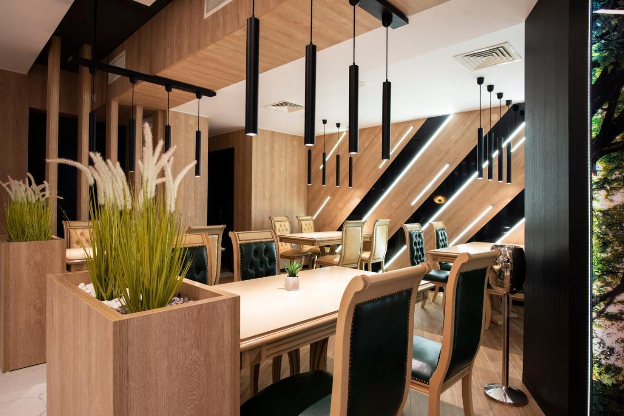Family Hotel Business Club Шумен Экстерьер фото